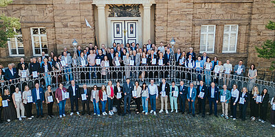 Gruppenbild Auszeichnungsveranstaltung "Familienfreundliches Unternehmen im Kreis Minden Lübbecke 2025"