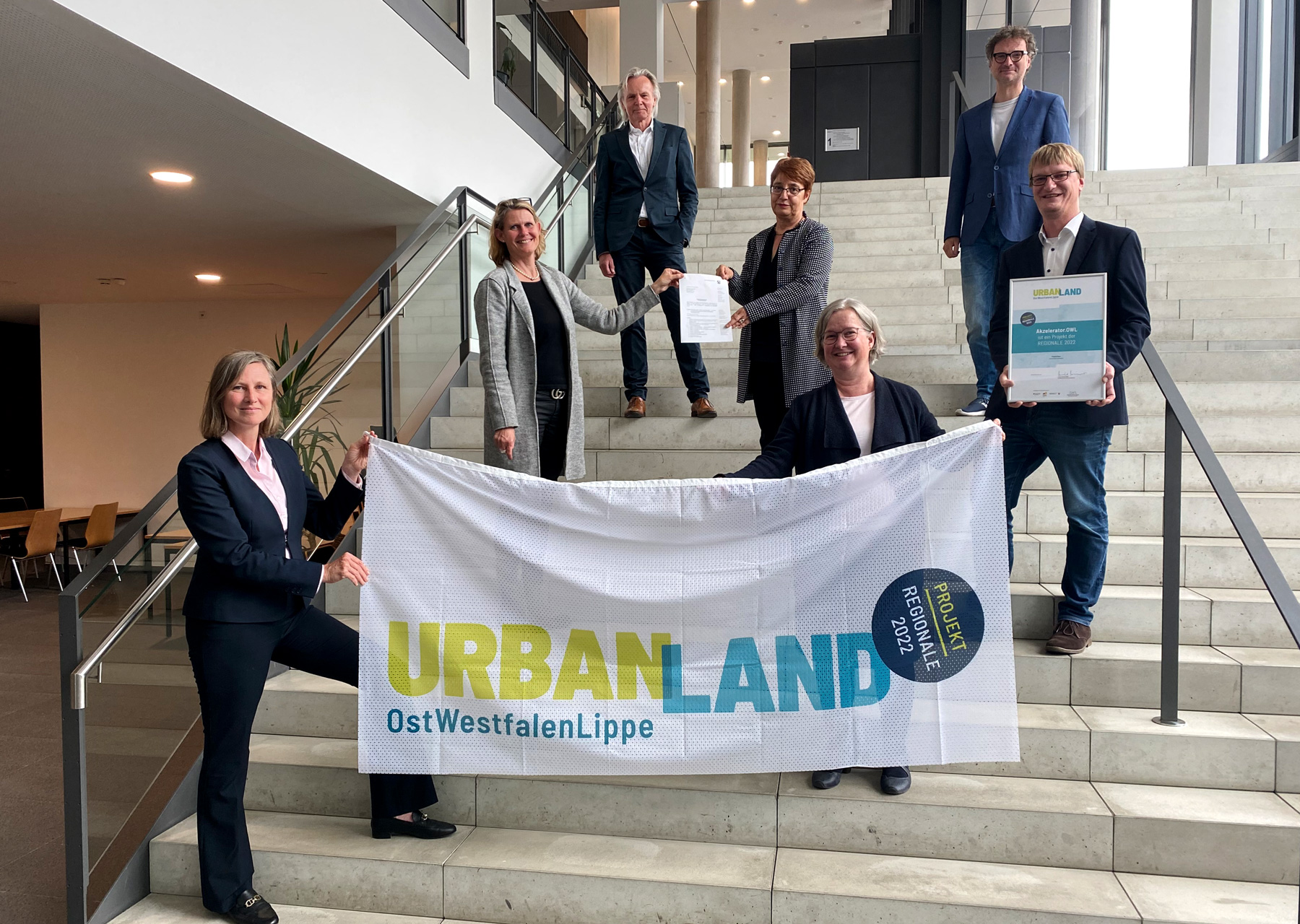 REGIONALE 2022 Akzelerator PB Übergabe (c) OWL GmbH, MAdriaans